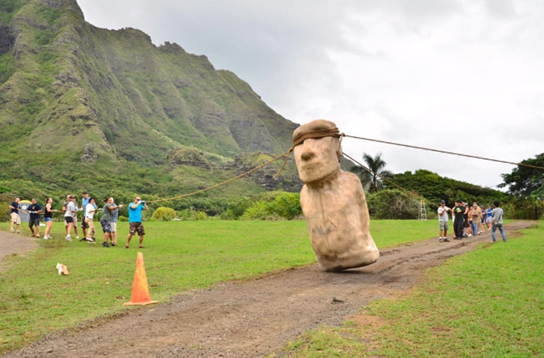walking moai